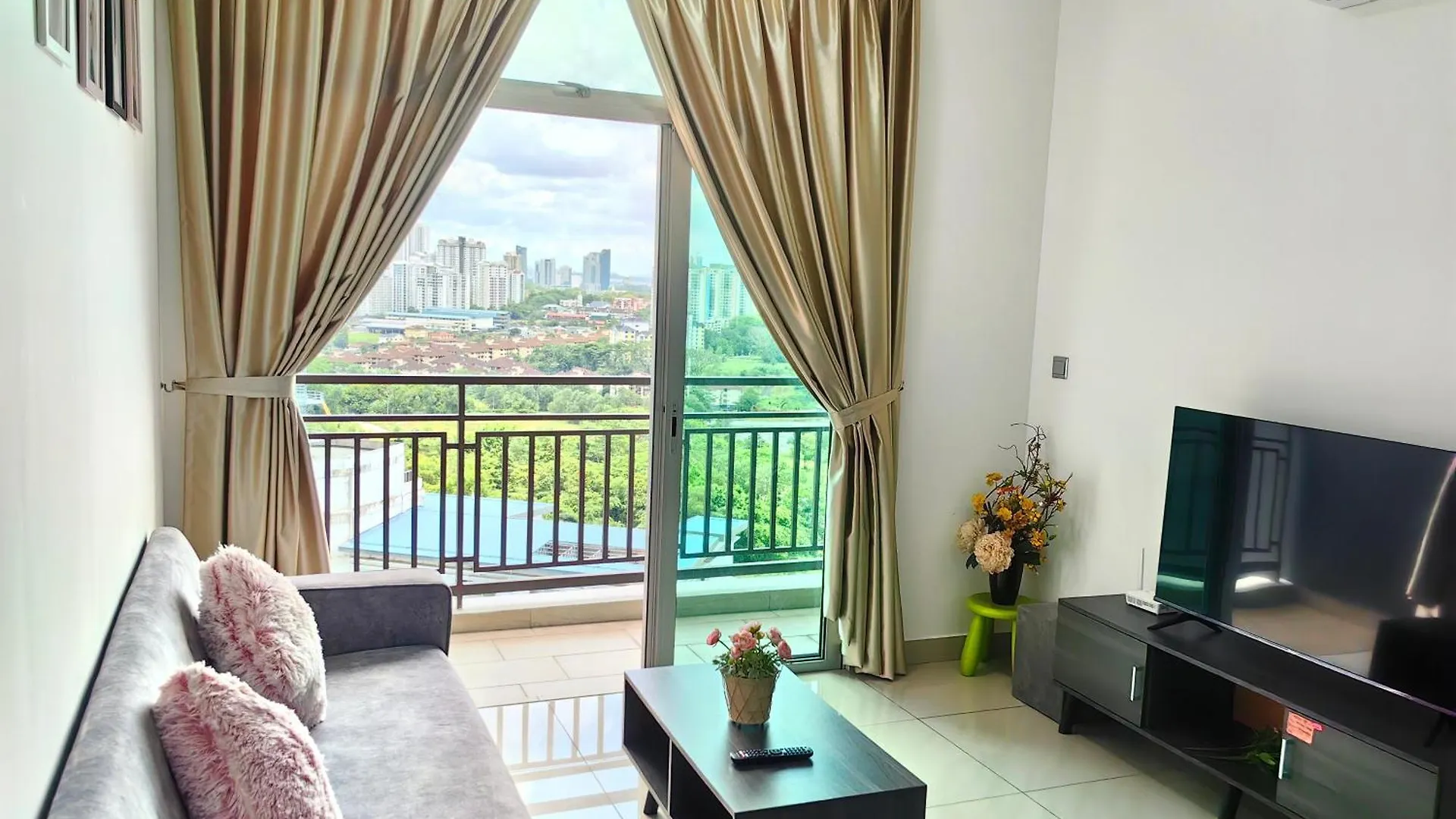 Apartment Sks Larkin Stadium Larkin Terminal Bus Town Area Jb City Johor Bahru